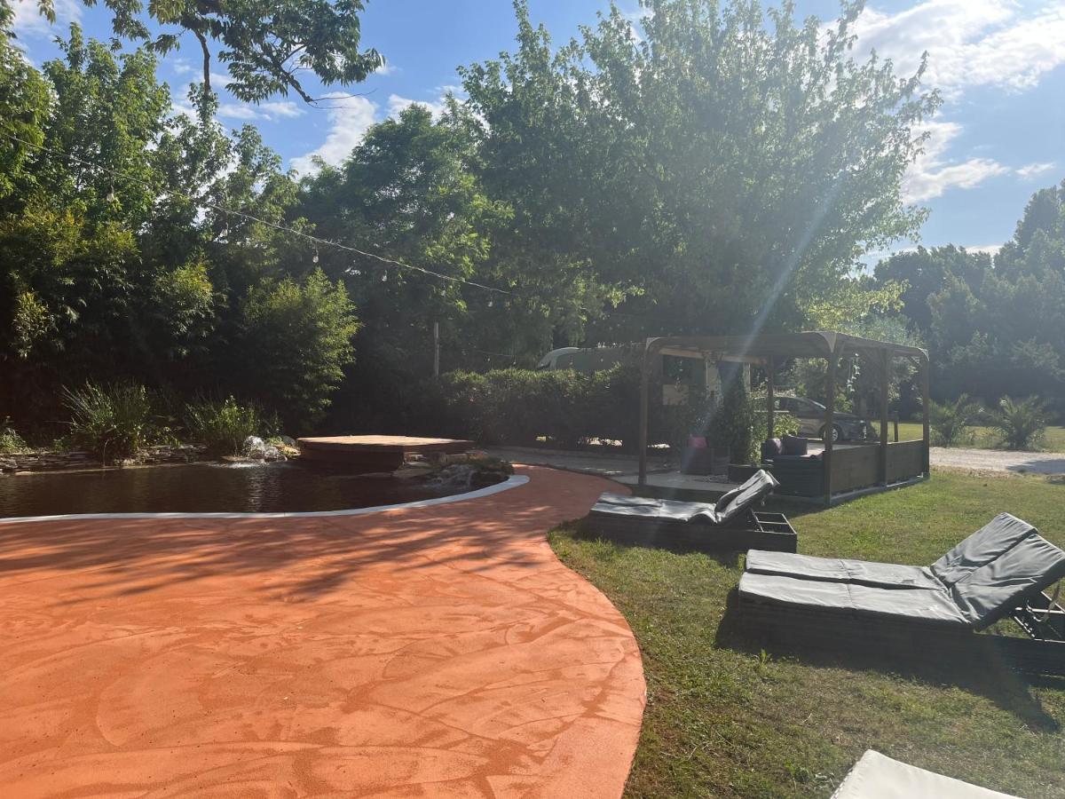 Mas Le Nathakassou Villa Cabannes Dış mekan fotoğraf
