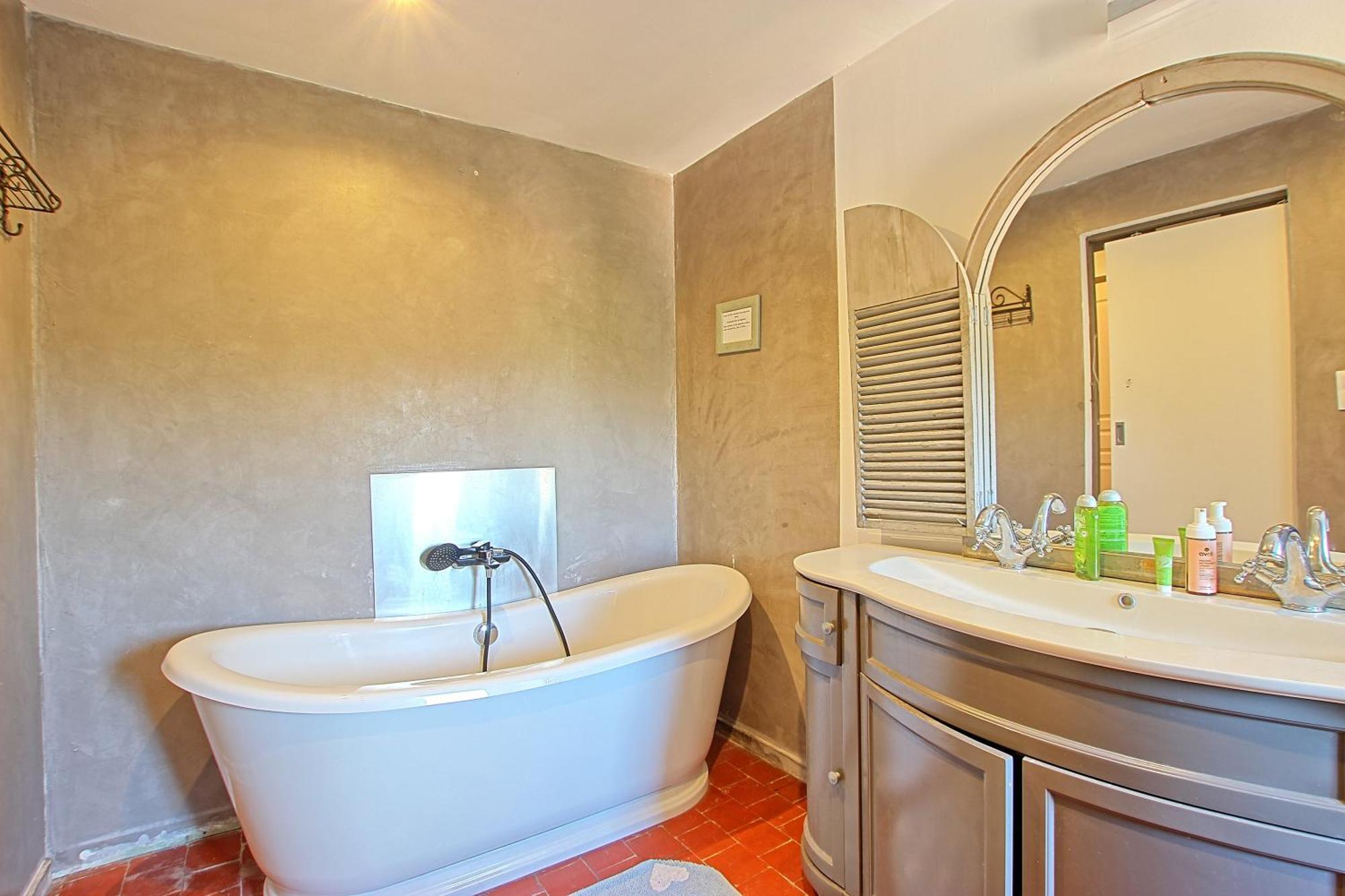 Mas Le Nathakassou Villa Cabannes Dış mekan fotoğraf