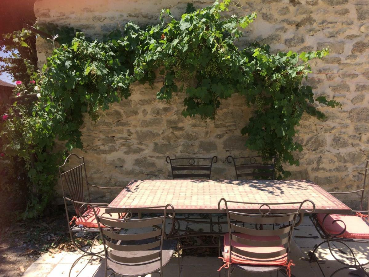 Mas Le Nathakassou Villa Cabannes Dış mekan fotoğraf